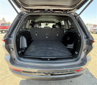 2022 Jeep Grand Cherokee Laredo - Photo 14 - Bakersfield, CA 93301