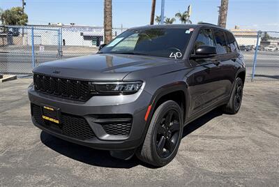 2022 Jeep Grand Cherokee Laredo - Photo 3 - Bakersfield, CA 93301