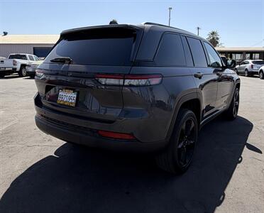 2022 Jeep Grand Cherokee Laredo - Photo 16 - Bakersfield, CA 93301