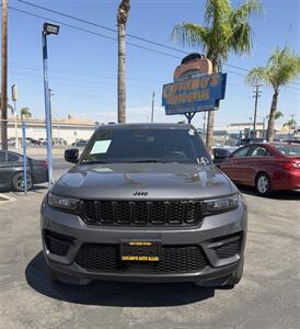 2022 Jeep Grand Cherokee Laredo - Photo 2 - Bakersfield, CA 93301