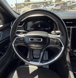 2022 Jeep Grand Cherokee Laredo - Photo 26 - Bakersfield, CA 93301