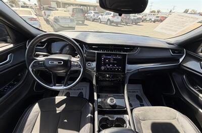 2022 Jeep Grand Cherokee Laredo - Photo 23 - Bakersfield, CA 93301
