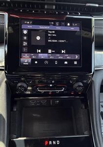 2022 Jeep Grand Cherokee Laredo - Photo 32 - Bakersfield, CA 93301