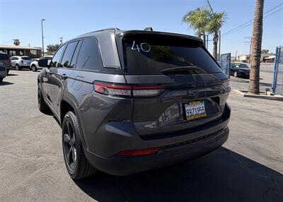 2022 Jeep Grand Cherokee Laredo - Photo 10 - Bakersfield, CA 93301