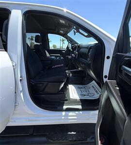 2020 GMC Sierra 2500HD - Photo 16 - Bakersfield, CA 93305