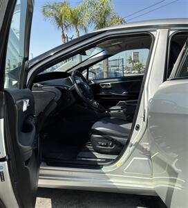 2018 Toyota Mirai - Photo 6 - Bakersfield, CA 93301