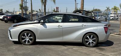 2018 Toyota Mirai - Photo 4 - Bakersfield, CA 93301