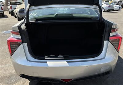 2018 Toyota Mirai - Photo 13 - Bakersfield, CA 93301
