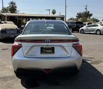 2018 Toyota Mirai - Photo 11 - Bakersfield, CA 93301