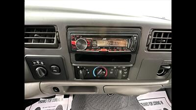 2003 Ford F-250 Super Duty XL 4dr Crew Cab XL   - Photo 19 - Bakersfield, CA 93305