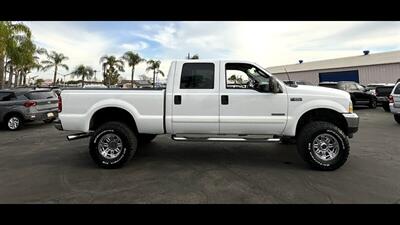 2003 Ford F-250 Super Duty XL 4dr Crew Cab XL   - Photo 12 - Bakersfield, CA 93305
