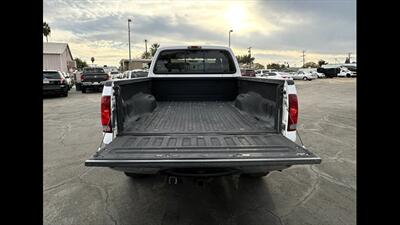 2003 Ford F-250 Super Duty XL 4dr Crew Cab XL   - Photo 10 - Bakersfield, CA 93305