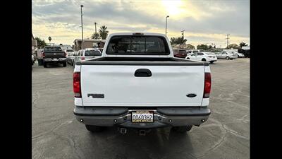 2003 Ford F-250 Super Duty XL 4dr Crew Cab XL   - Photo 9 - Bakersfield, CA 93305