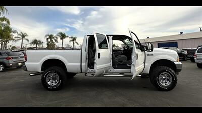 2003 Ford F-250 Super Duty XL 4dr Crew Cab XL   - Photo 13 - Bakersfield, CA 93305