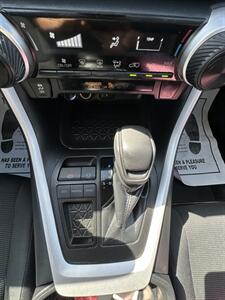 2020 Toyota RAV4 LE   - Photo 23 - Bakersfield, CA 93305