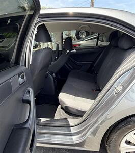 2014 Volkswagen Jetta S   - Photo 7 - Bakersfield, CA 93305