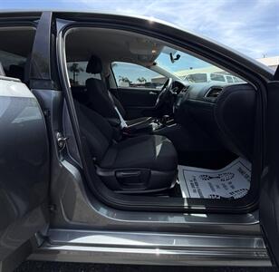 2014 Volkswagen Jetta S   - Photo 16 - Bakersfield, CA 93305