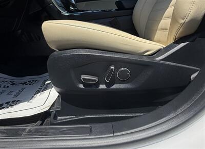 2018 Ford Edge SEL - Photo 8 - Bakersfield, CA 93301