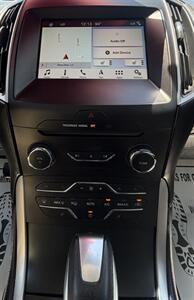 2018 Ford Edge SEL - Photo 29 - Bakersfield, CA 93301