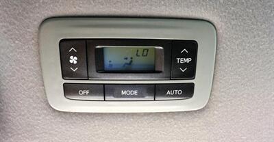 2012 Toyota Sienna FWD 7-Passenger V6   - Photo 26 - Bakersfield, CA 93305