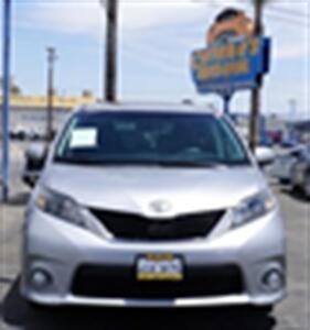 2012 Toyota Sienna FWD 7-Passenger V6   - Photo 2 - Bakersfield, CA 93305