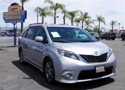 2012 Toyota Sienna FWD 7-Passenger V6   - Photo 3 - Bakersfield, CA 93305