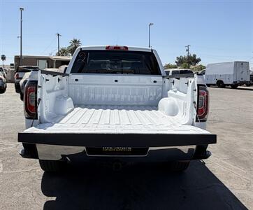 2018 GMC Sierra 1500 SLT - Photo 13 - Bakersfield, CA 93301