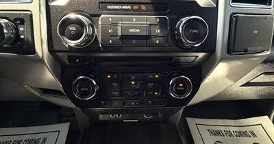 2018 Ford F-150 Lariat - Photo 24 - Bakersfield, CA 93301