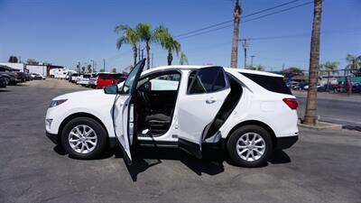 2021 Chevrolet Equinox LT   - Photo 5 - Bakersfield, CA 93305