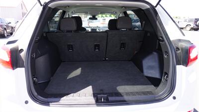 2021 Chevrolet Equinox LT   - Photo 11 - Bakersfield, CA 93305