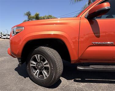 2016 Toyota Tacoma TRD Sport - Photo 24 - Bakersfield, CA 93301