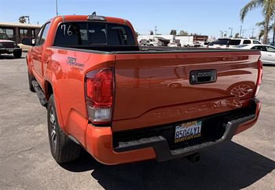 2016 Toyota Tacoma TRD Sport - Photo 9 - Bakersfield, CA 93301