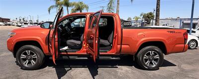 2016 Toyota Tacoma TRD Sport - Photo 5 - Bakersfield, CA 93301