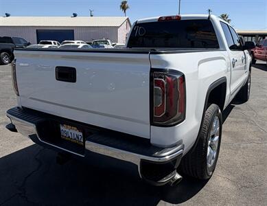 2017 GMC Sierra 1500 SLT   - Photo 13 - Bakersfield, CA 93301