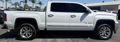 2017 GMC Sierra 1500 SLT   - Photo 14 - Bakersfield, CA 93301