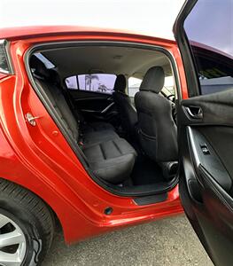 2017 Mazda Mazda6 Sport   - Photo 16 - Bakersfield, CA 93305