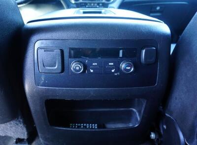 2016 Chevrolet Suburban LTZ 2WD   - Photo 10 - Bakersfield, CA 93305
