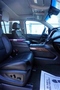 2016 Chevrolet Suburban LTZ 2WD   - Photo 8 - Bakersfield, CA 93305