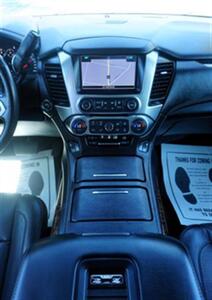 2016 Chevrolet Suburban LTZ 2WD   - Photo 12 - Bakersfield, CA 93305
