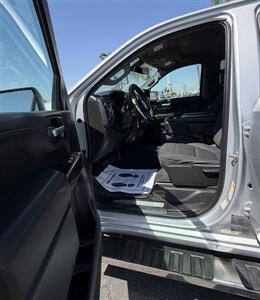 2020 Chevrolet Silverado 1500 LT - Photo 6 - Bakersfield, CA 93301