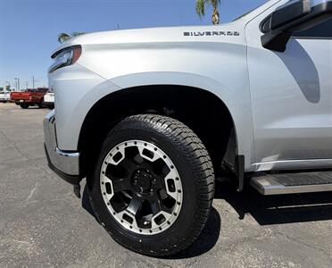 2020 Chevrolet Silverado 1500 LT - Photo 28 - Bakersfield, CA 93301