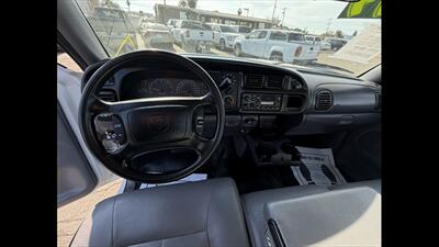 2002 Dodge Ram 3500   - Photo 18 - Bakersfield, CA 93305