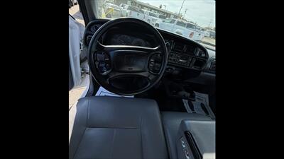 2002 Dodge Ram 3500   - Photo 17 - Bakersfield, CA 93305