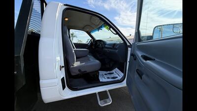 2002 Dodge Ram 3500   - Photo 12 - Bakersfield, CA 93305