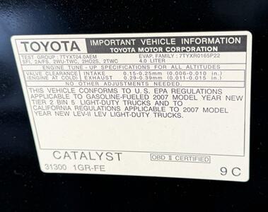 2007 Toyota Tacoma PreRunner V6   - Photo 23 - Bakersfield, CA 93305