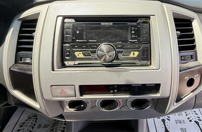 2007 Toyota Tacoma PreRunner V6   - Photo 21 - Bakersfield, CA 93305