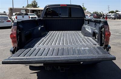2007 Toyota Tacoma PreRunner V6   - Photo 10 - Bakersfield, CA 93305
