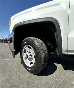 2016 GMC Sierra 2500HD   - Photo 22 - Bakersfield, CA 93301