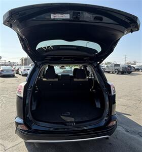 2017 Toyota RAV4 XLE   - Photo 12 - Bakersfield, CA 93301