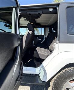 2014 Jeep Wrangler Unlimited Sahara   - Photo 7 - Bakersfield, CA 93305